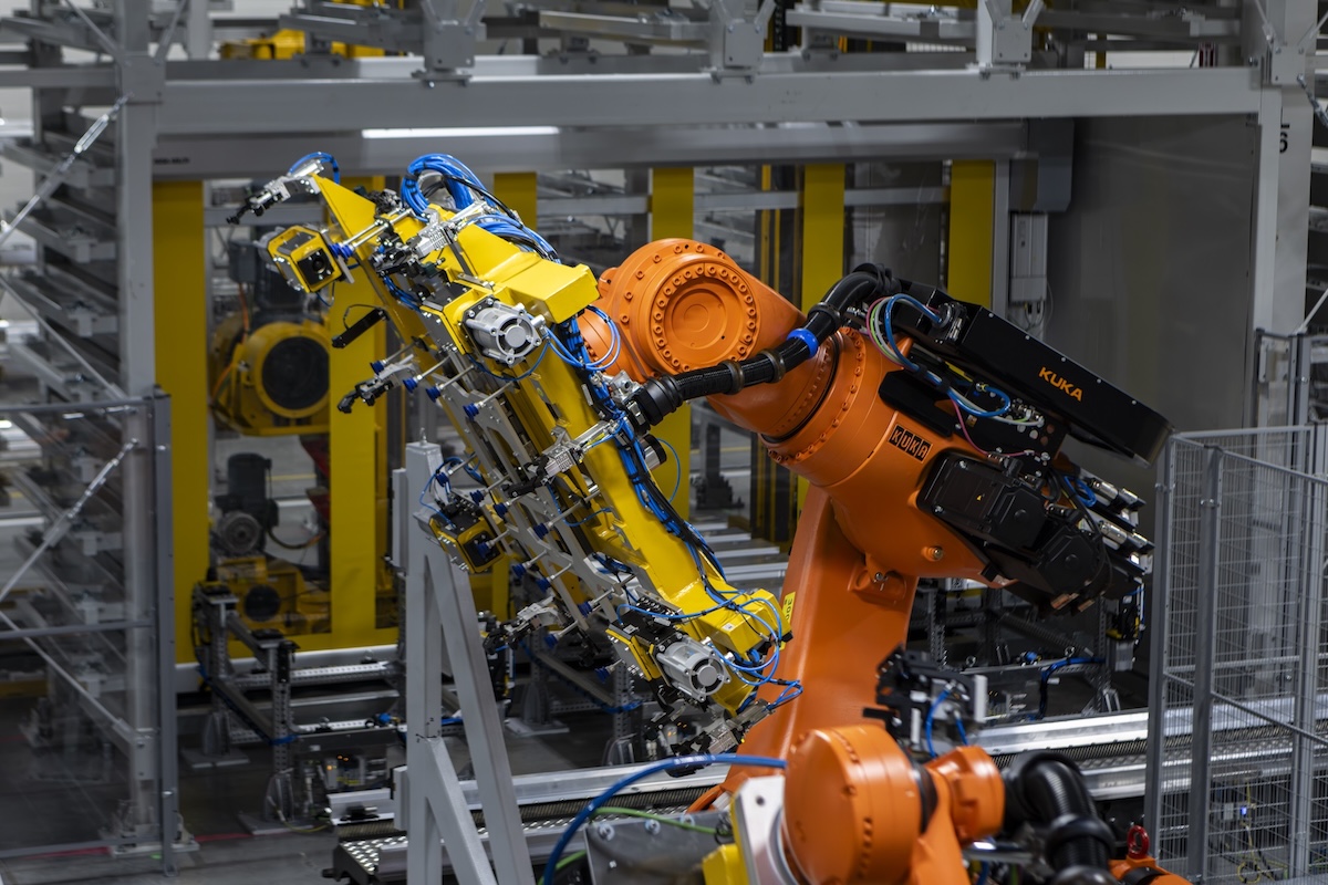 BMW avvia a Woodruff la produzione delle batterie Gen6