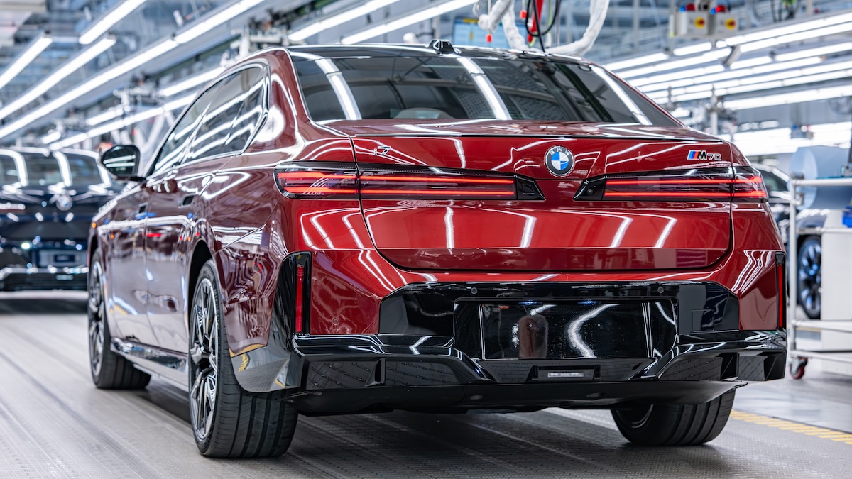 BMW Serie 7, la Neue Klasse entra in produzione BMW Serie 7, la Neue Klasse entra in produzione