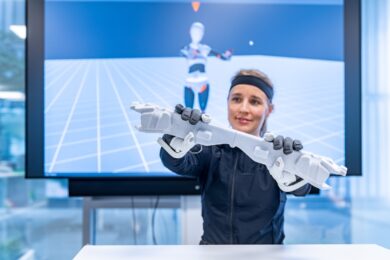 BMW porta i robot umanoidi nel cuore delle fabbriche