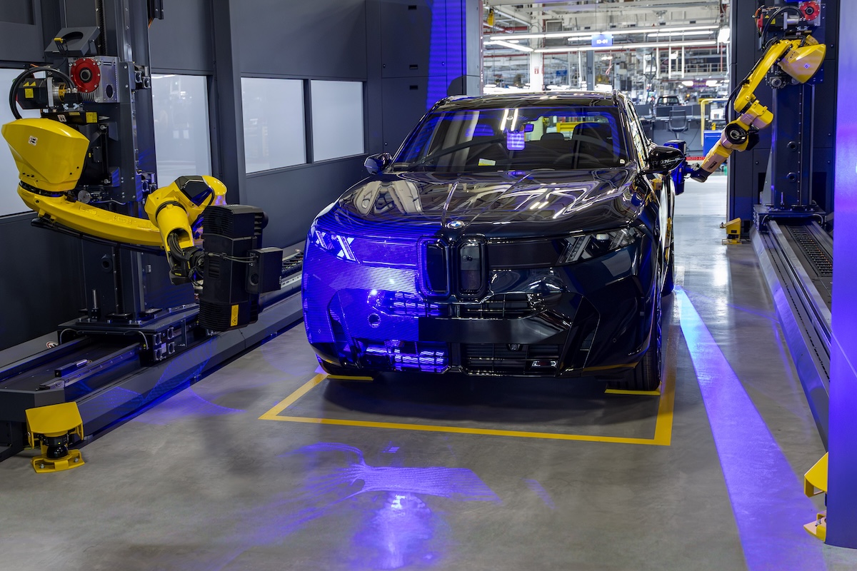 BMW iX5 sarà la prima elettrica prodotta negli USA BMW iX5 sarà la prima elettrica prodotta negli USA