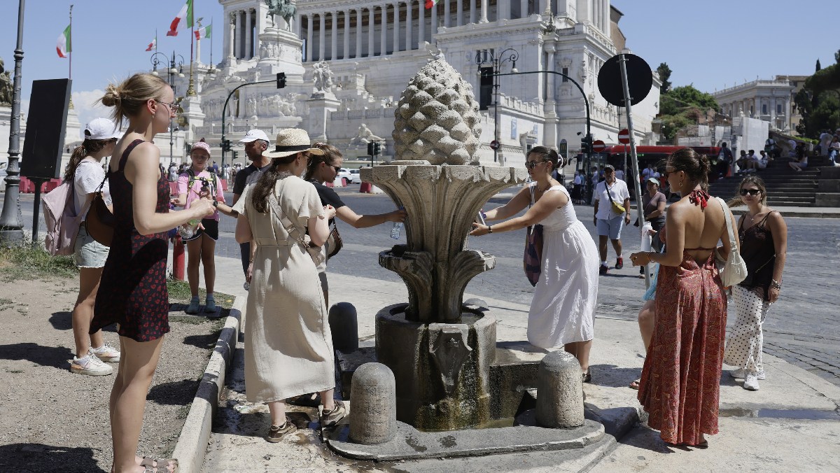 Caldo, l’ultima frontiera: un albero da 500mila euro per raffreddare Roma