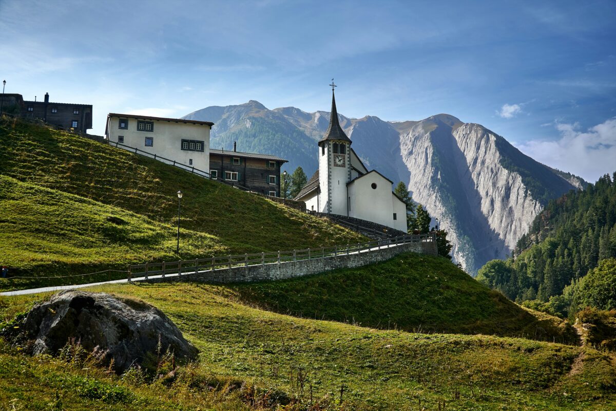 Svizzera: nel Vallese l’estate più fresca delle Alpi Svizzera: nel Vallese l’estate più fresca delle Alpi