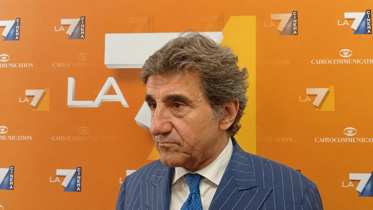 Cairo a ruota libera: Amadeus, De Filippi, Mentana, Sciarelli, Barbara D’Urso: ecco che cosa succede a La7- VIDEO Cairo a ruota libera: Amadeus, De Filippi, Mentana, Sciarelli, Barbara D’Urso: ecco che cosa succede a La7- VIDEO