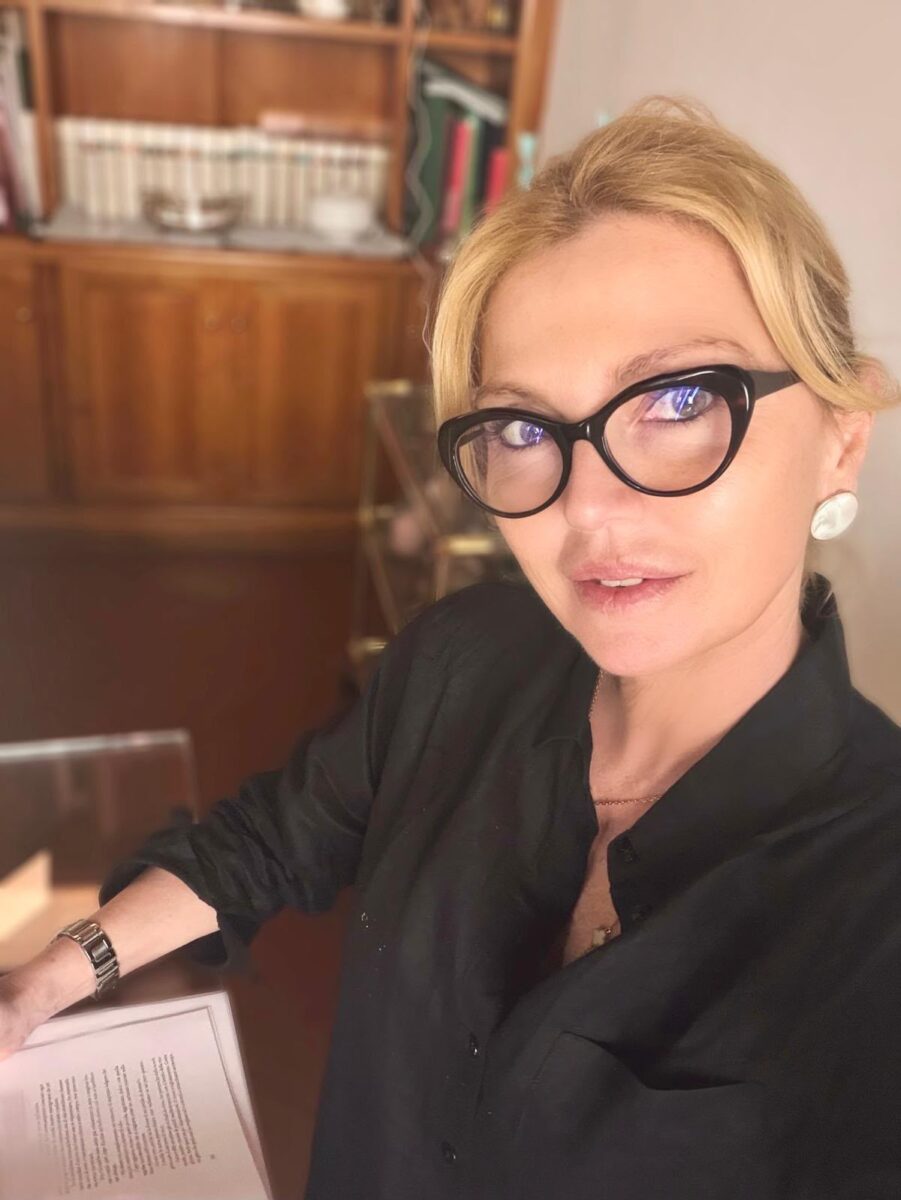Libri. Claudia Marin, giornalista di QN, pubblica per Rubbettino “Il futuro che eravamo”