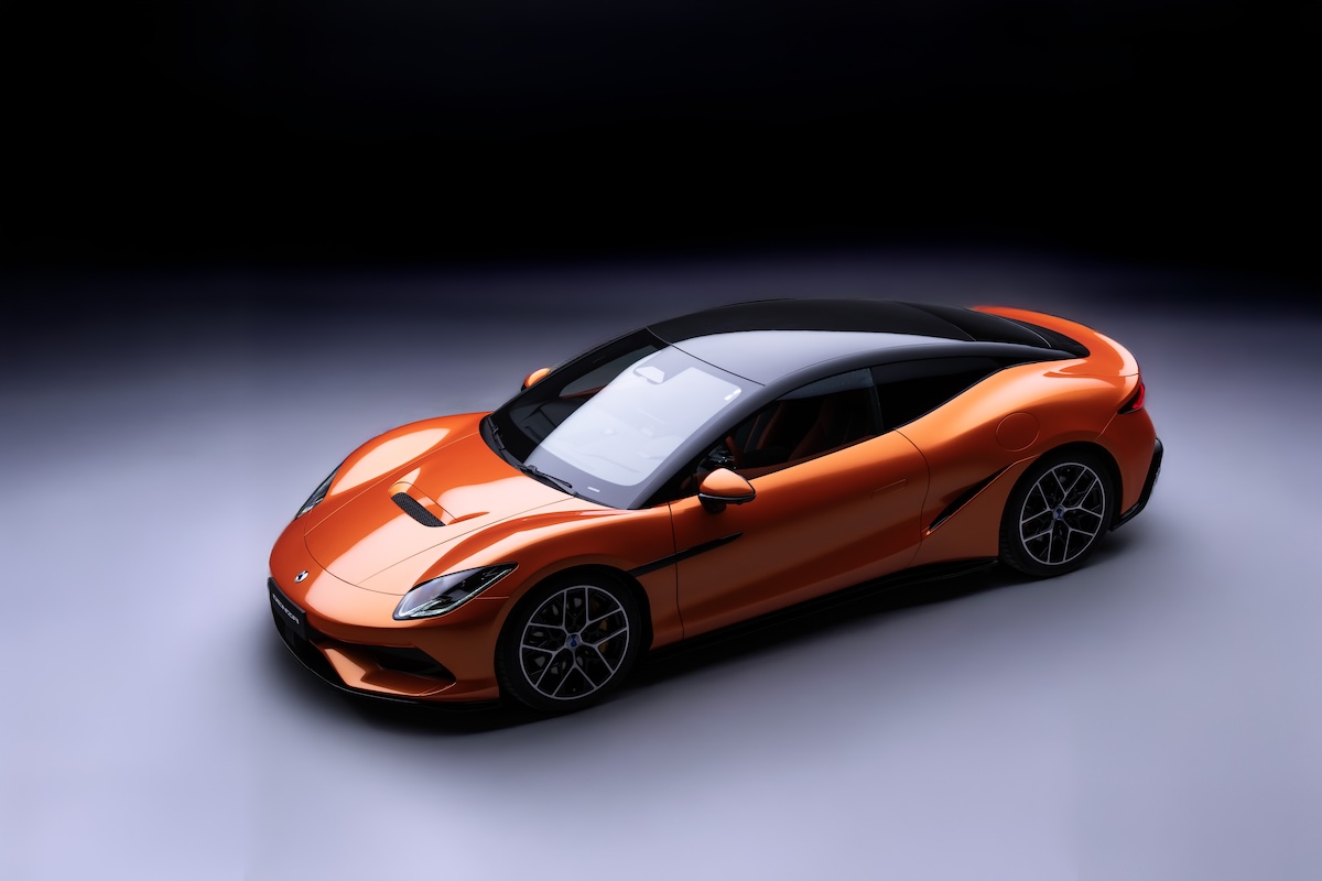 DENZA Z, la supercar elettrica da 1.604 CV debutta a Goodwood