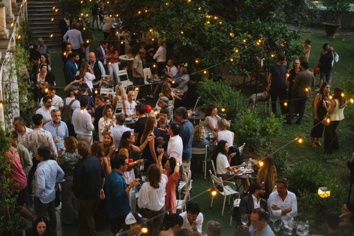 L’Oratorio Trastevere rinasce tra le fronde: il giardino segreto sul Lungotevere diventa il nuovo indirizzo dell’estate romana L’Oratorio Trastevere rinasce tra le fronde: il giardino segreto sul Lungotevere diventa il nuovo indirizzo dell’estate romana