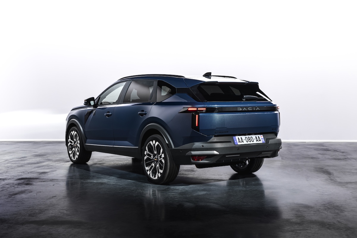 Striker, il crossover Dacia che non vuole essere un SUV Striker, il crossover Dacia che non vuole essere un SUV