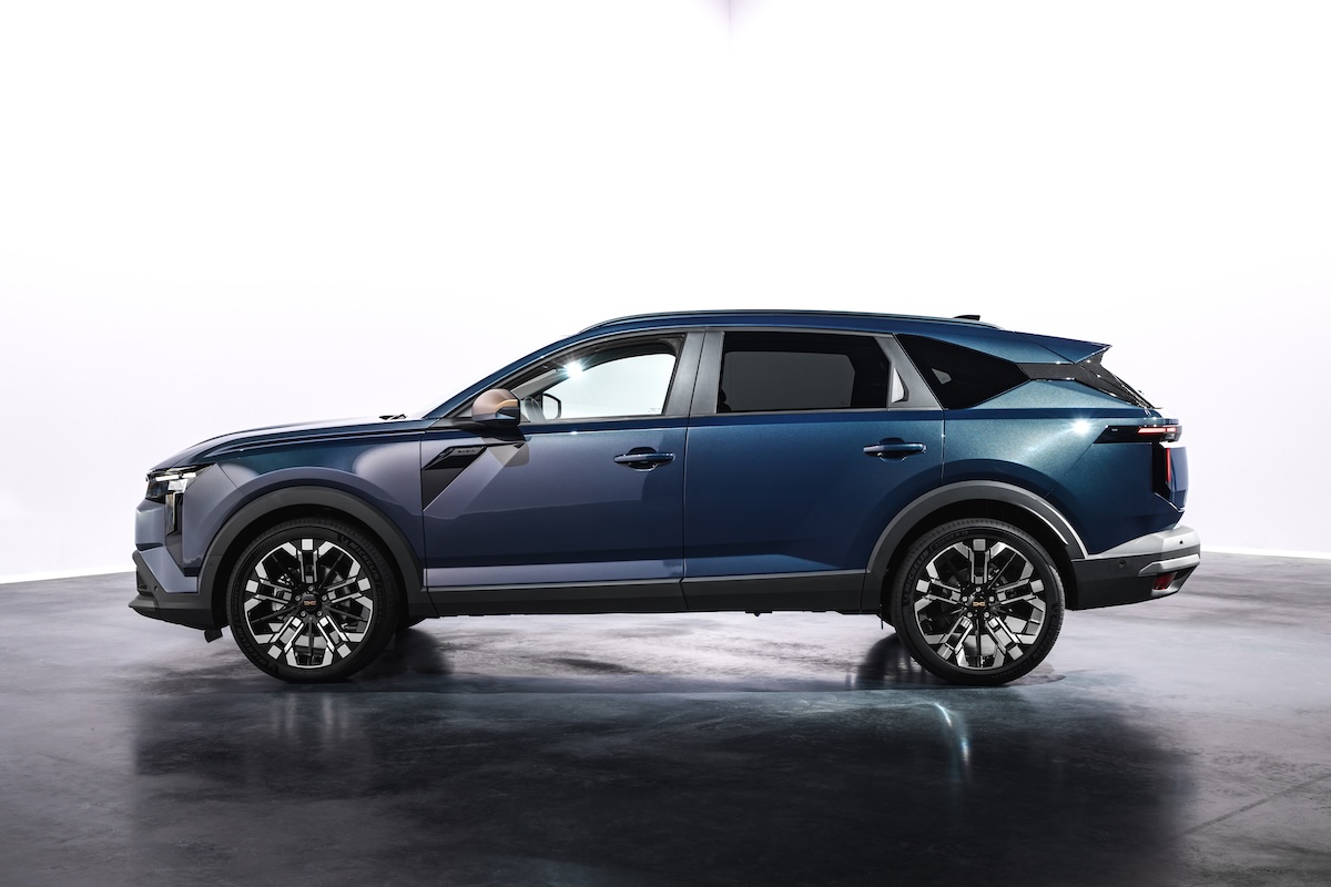 Striker, il crossover Dacia che non vuole essere un SUV Striker, il crossover Dacia che non vuole essere un SUV