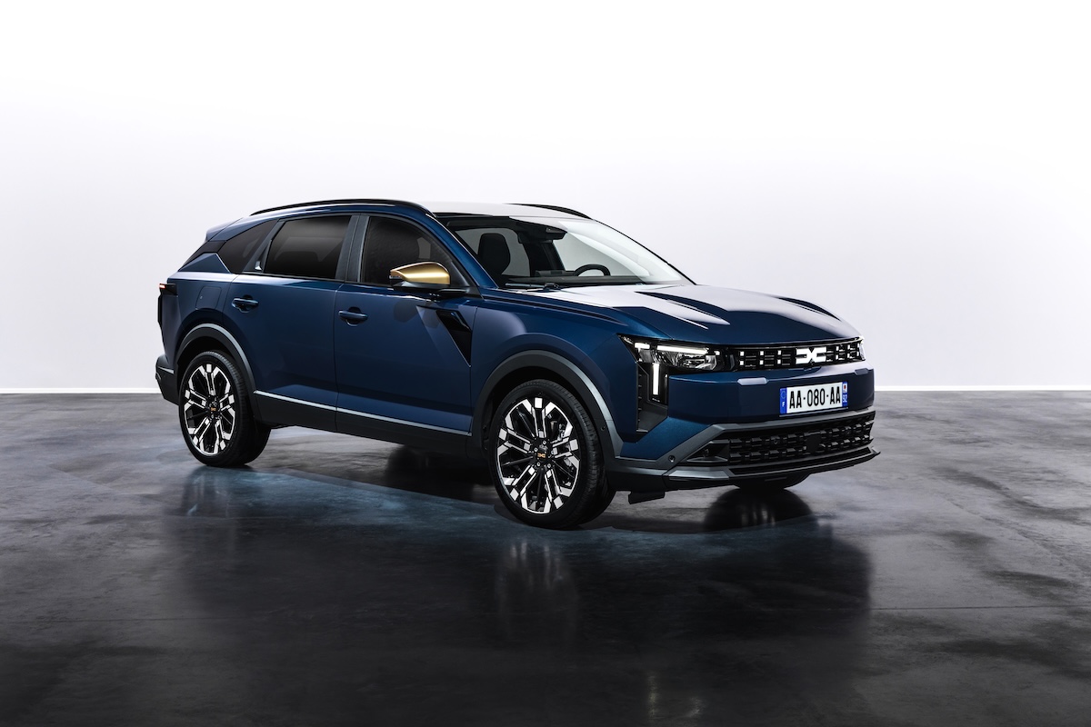 Striker, il crossover Dacia che non vuole essere un SUV Striker, il crossover Dacia che non vuole essere un SUV