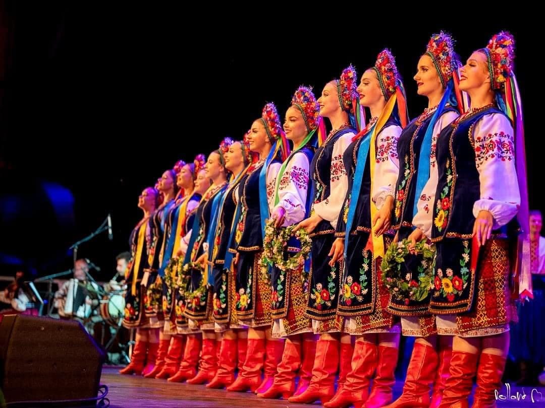 Musica, danze e tradizioni internazionali per una notte a Sabaudia, torna la parata dei gruppi folkloristici da tutto il mondo