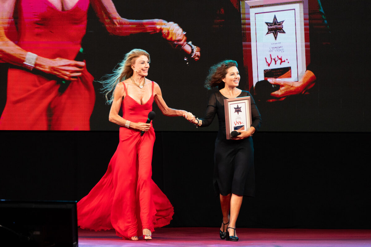Arte, storia, cultura, tradizioni, What Else? Con Gabriella Carlucci tornano gli Award delle eccellenze del turismo – VIDEO ESCLUSIVO Arte, storia, cultura, tradizioni, What Else? Con Gabriella Carlucci tornano gli Award delle eccellenze del turismo – VIDEO ESCLUSIVO