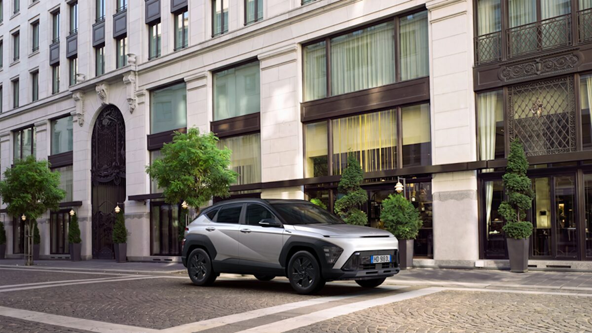 KONA Dark Line arriva in Italia: motori e prezzi KONA Dark Line arriva in Italia: motori e prezzi