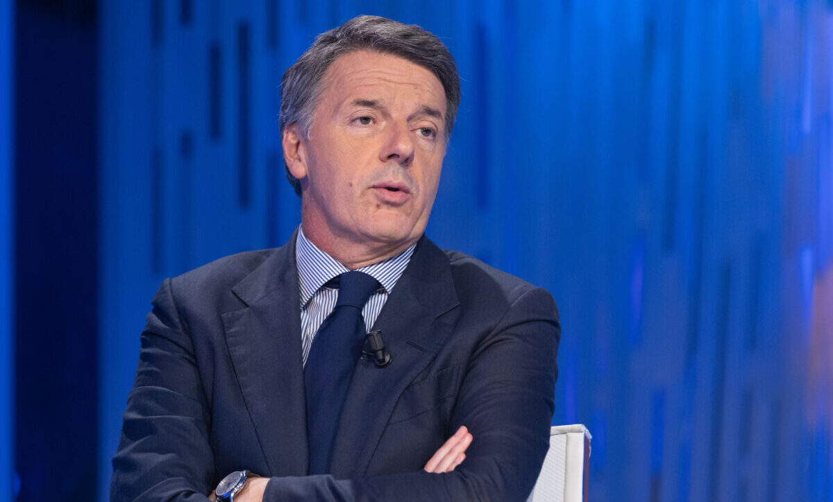 Meloni al Quirinale, Vannacci a Palazzo Chigi e Salvini al Viminale: ecco la triade che spaventa Renzi. Ma lui ha un piano Meloni al Quirinale, Vannacci a Palazzo Chigi e Salvini al Viminale: ecco la triade che spaventa Renzi. Ma lui ha un piano