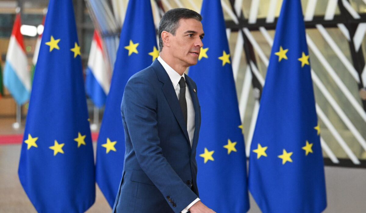 Ceuta, la realtà che mette alla prova il modello dell’accoglienza. E l’Europa mira sempre più al controllo delle frontiere Ceuta, la realtà che mette alla prova il modello dell’accoglienza. E l’Europa mira sempre più al controllo delle frontiere