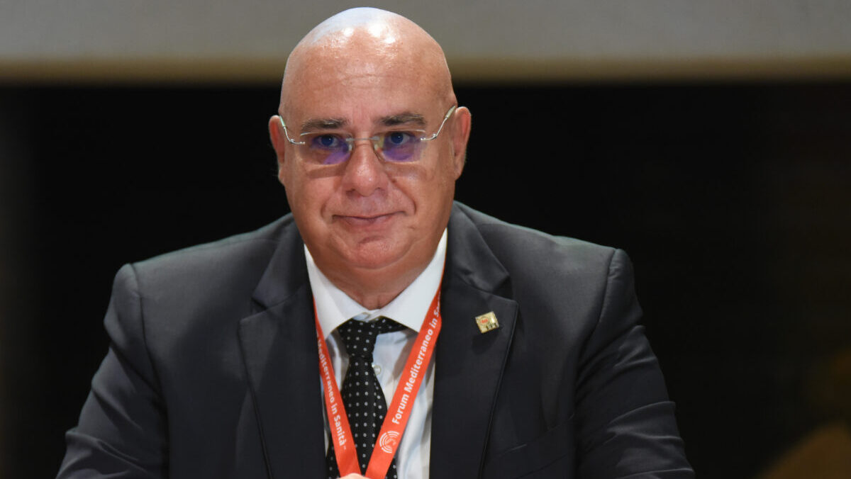 Caso Fakir, il presidente del 118: “Manovra killer, ma la colpa non è degli agenti. Sono stato frainteso” Caso Fakir, il presidente del 118: “Manovra killer, ma la colpa non è degli agenti. Sono stato frainteso”