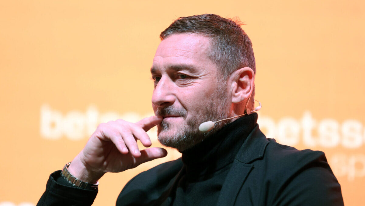 Totti, gli affari del Pupone vanno a gonfie vele. Ecco quanto ha guadagnato in un anno