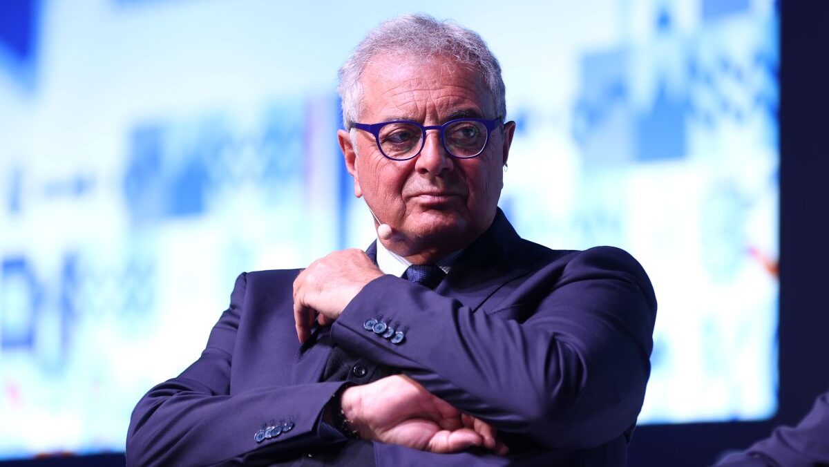 L’uomo che nessuna banca può permettersi di ignorare L’uomo che nessuna banca può permettersi di ignorare
