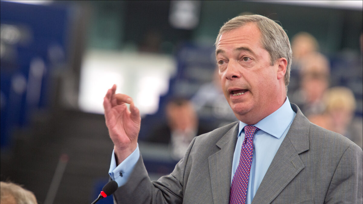 Chi è Nigel Farage, il leader di Reform UK che si è dimesso per richiedere un “verdetto popolare”