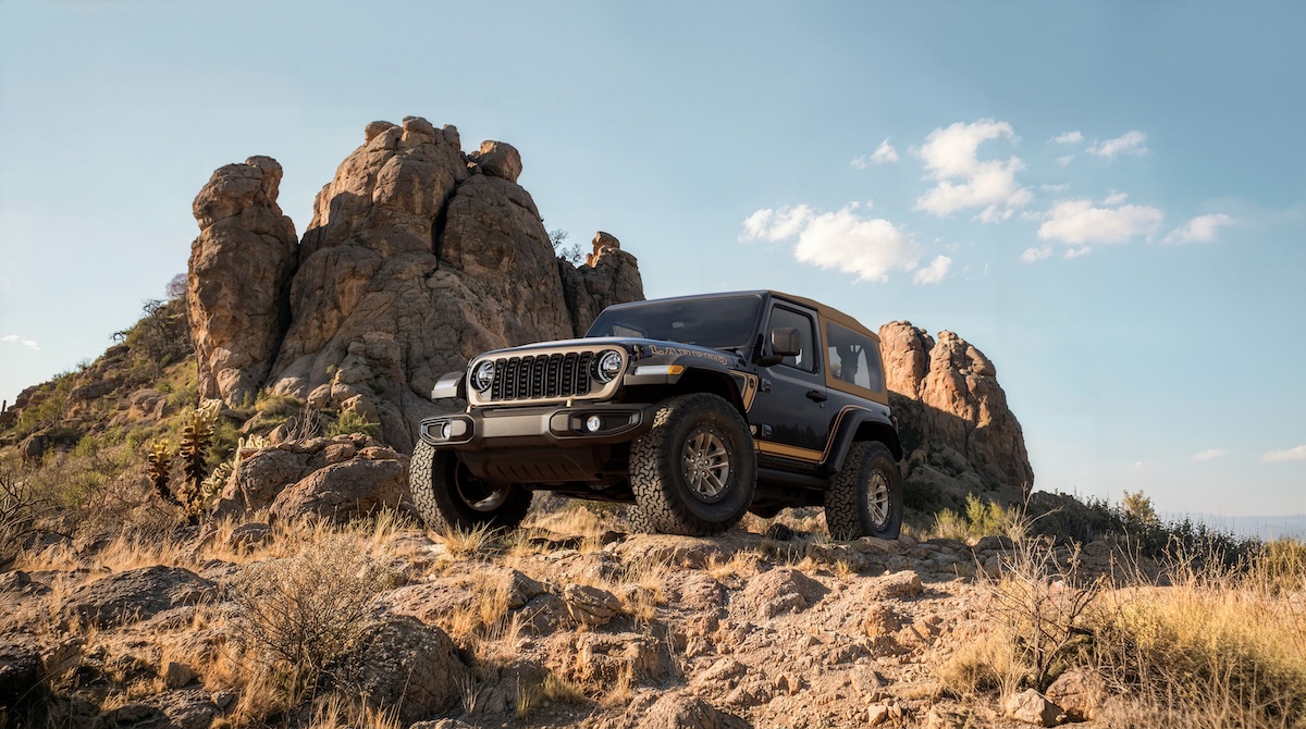 Jeep, ecco la nuova Wrangler Laredo: prezzo e novità Jeep, ecco la nuova Wrangler Laredo: prezzo e novità