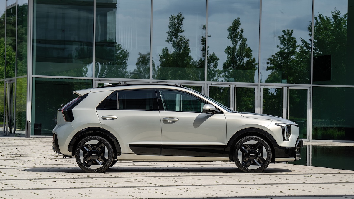 Kia Niro 2026, restyling e tecnologia: solo full hybrid Kia Niro 2026, restyling e tecnologia: solo full hybrid