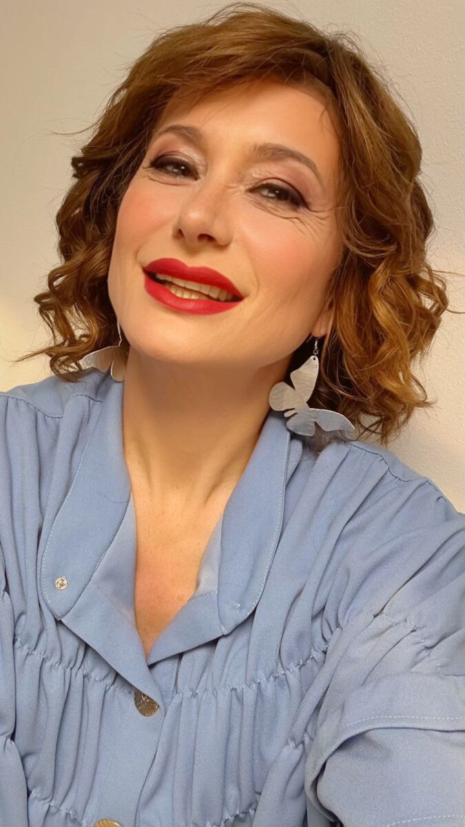 Vladimir Luxuria Vs. Heather Parisi, non basta un cervello per essere una persona riflessiva – INTERVISTA Vladimir Luxuria Vs. Heather Parisi, non basta un cervello per essere una persona riflessiva – INTERVISTA