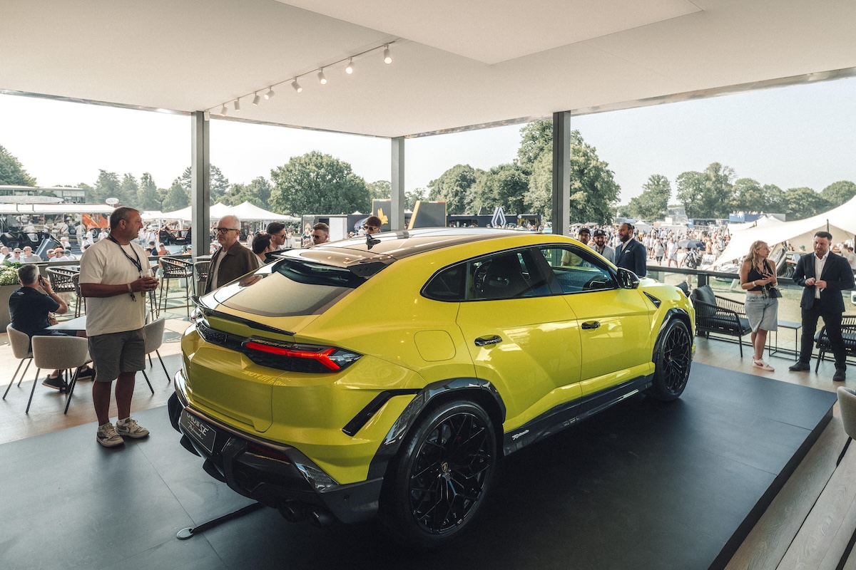 Lamborghini a Goodwood: debutta la Urus SE Performante Lamborghini a Goodwood: debutta la Urus SE Performante