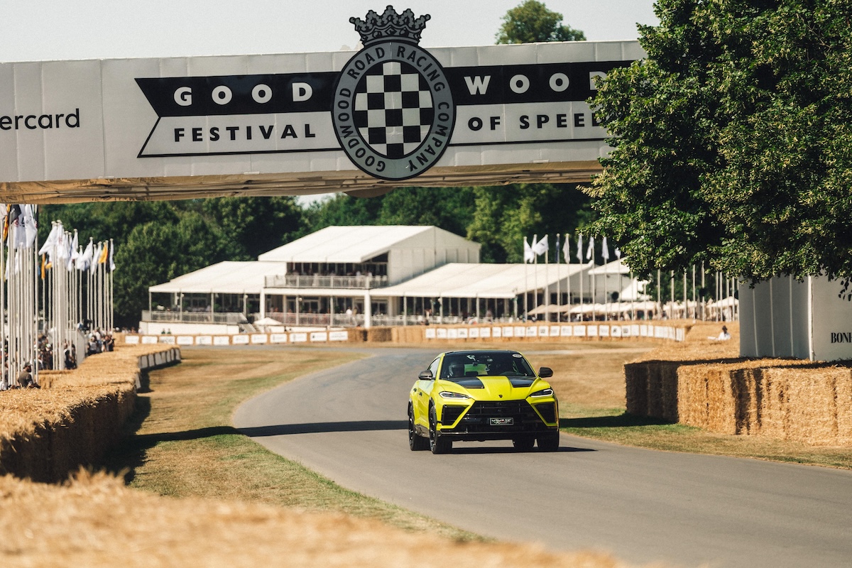 Lamborghini a Goodwood: debutta la Urus SE Performante Lamborghini a Goodwood: debutta la Urus SE Performante