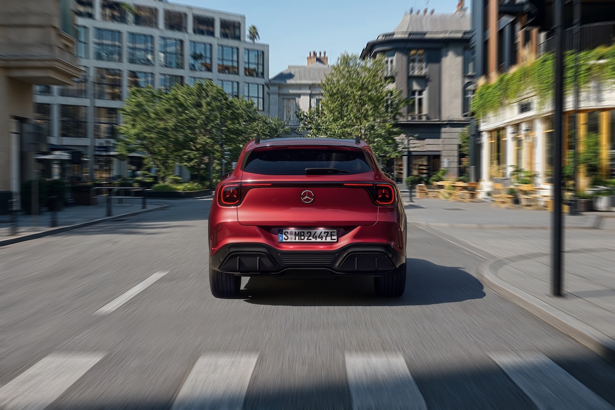Mercedes GLA cambia passo: 657 km e prezzi da 46.972 euro Mercedes GLA cambia passo: 657 km e prezzi da 46.972 euro