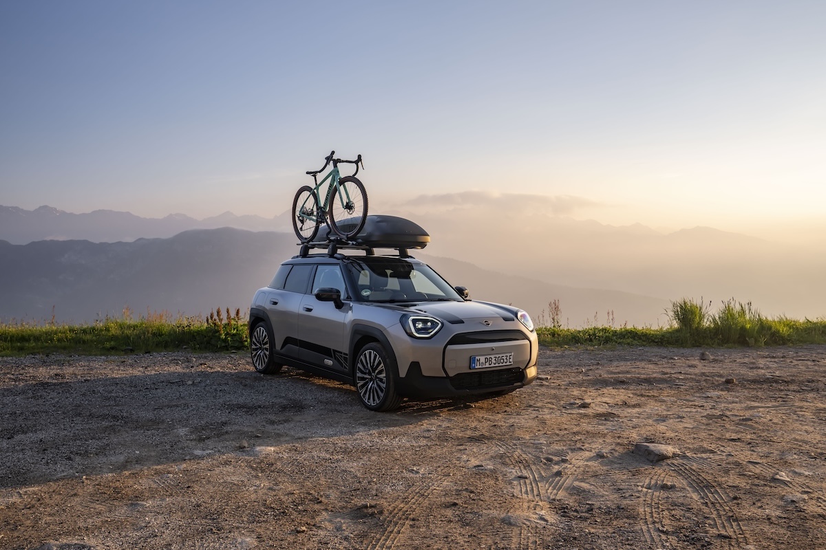 MINI Aceman E, autonomia e spazio per il tempo libero MINI Aceman E, autonomia e spazio per il tempo libero