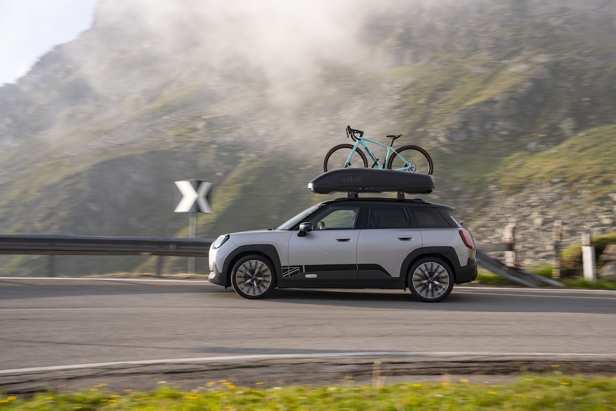 MINI Aceman E, autonomia e spazio per il tempo libero MINI Aceman E, autonomia e spazio per il tempo libero