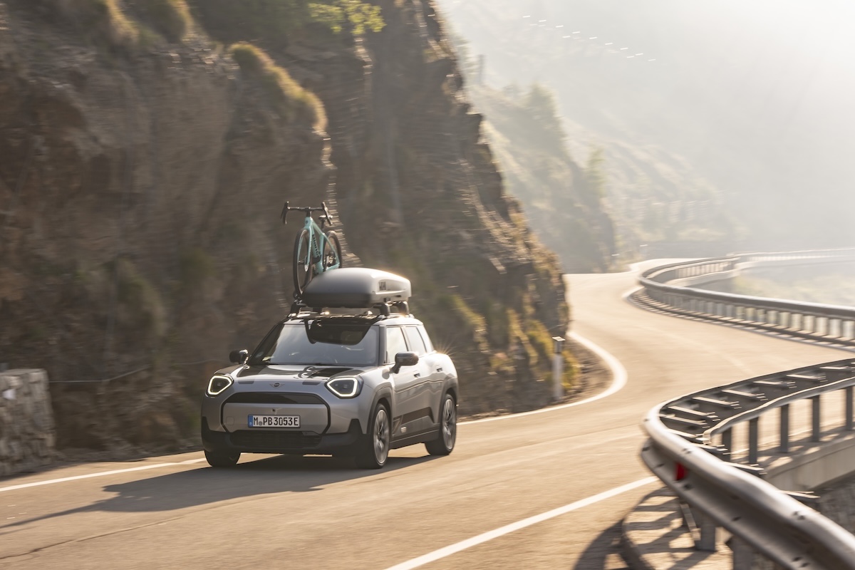 MINI Aceman E, autonomia e spazio per il tempo libero MINI Aceman E, autonomia e spazio per il tempo libero