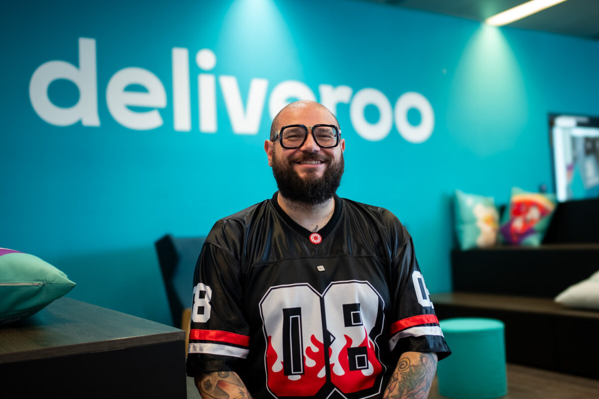 Da Youtube agli hamburger: MochoHF firma il record di ordini su Deliveroo Da Youtube agli hamburger: MochoHF firma il record di ordini su Deliveroo