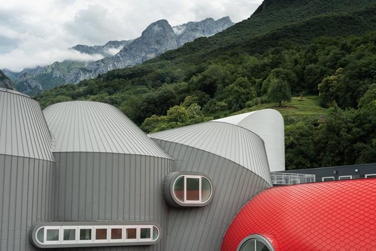 Moto Guzzi inaugura la fabbrica del futuro: appuntamento alle GMG 2026 Moto Guzzi inaugura la fabbrica del futuro: appuntamento alle GMG 2026