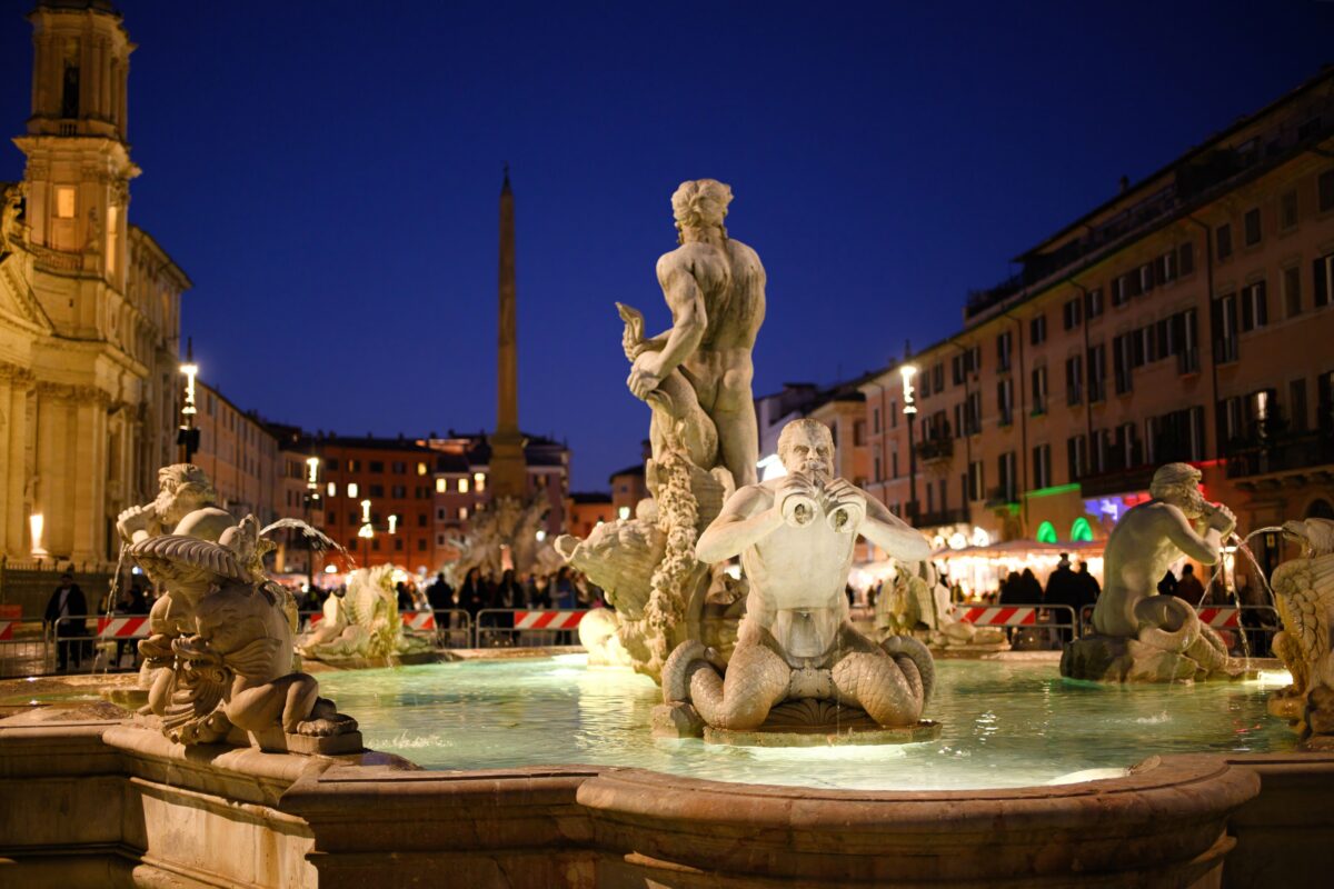 Arrivano i “tutor della notte”, cambia la musica della movida romana… o almeno si spera Arrivano i “tutor della notte”, cambia la musica della movida romana… o almeno si spera