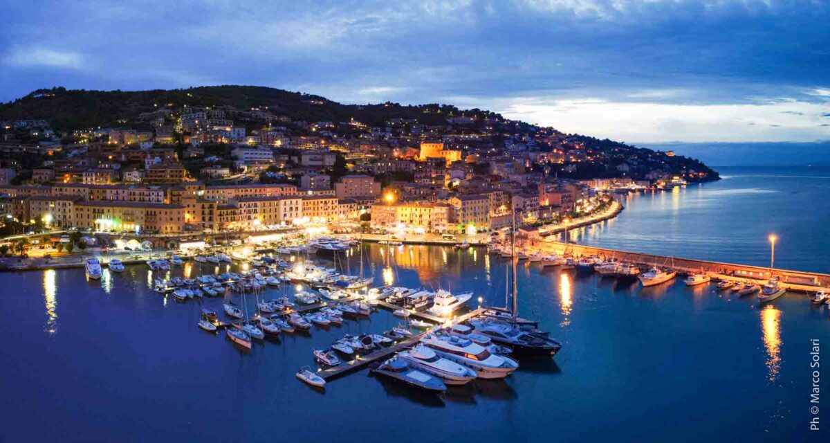 Nel salotto fronte mare dell’Argentario, dialogo tra cultura e musica Nel salotto fronte mare dell’Argentario, dialogo tra cultura e musica