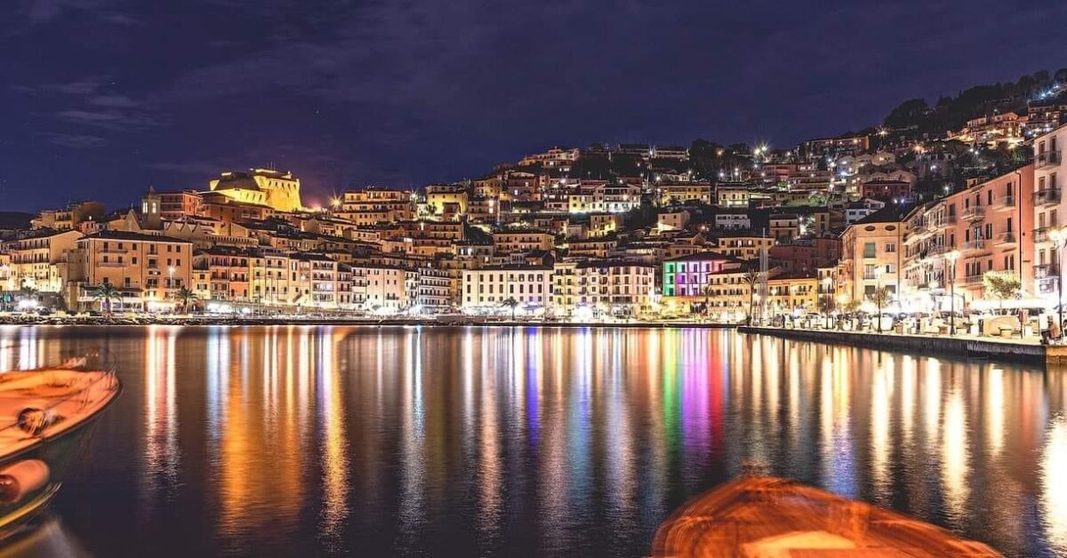 Nel salotto fronte mare dell’Argentario, dialogo tra cultura e musica Nel salotto fronte mare dell’Argentario, dialogo tra cultura e musica