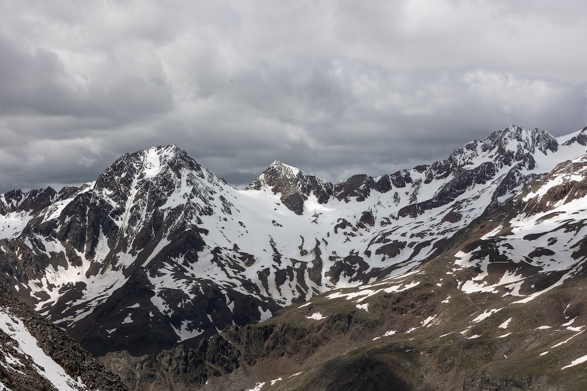 MINI Takes Care protegge la neve in alta quota / Video MINI Takes Care protegge la neve in alta quota / Video