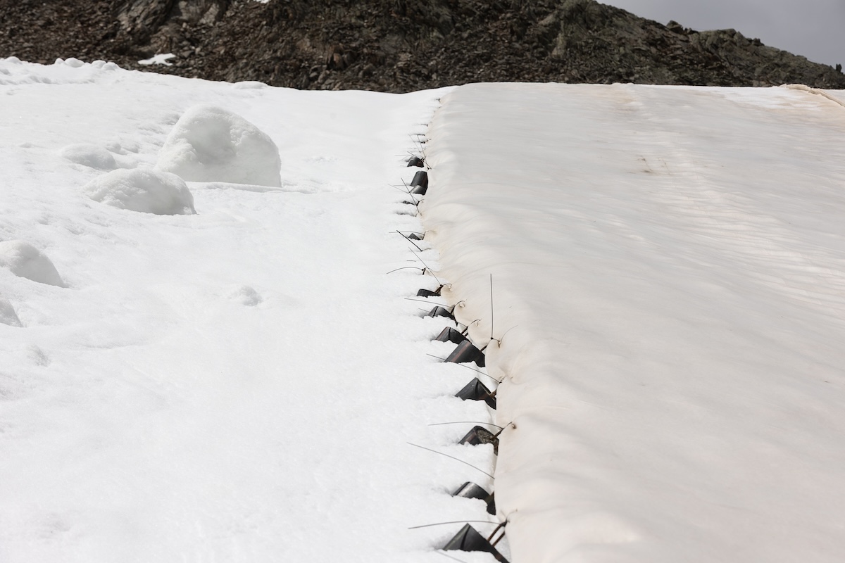 MINI Takes Care protegge la neve in alta quota / Video MINI Takes Care protegge la neve in alta quota / Video