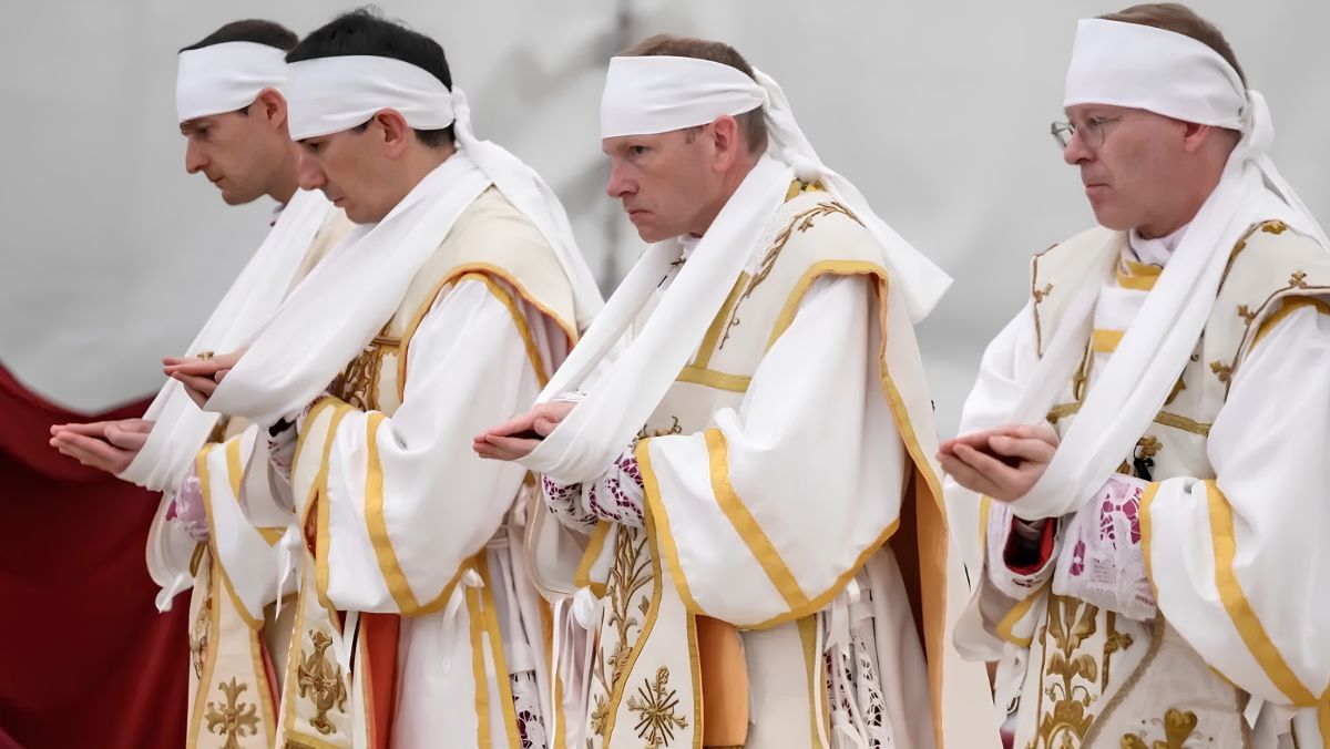 Scomunicati, ma non rassegnati: i lefebvriani fanno ricorso contro Papa Leone XIV