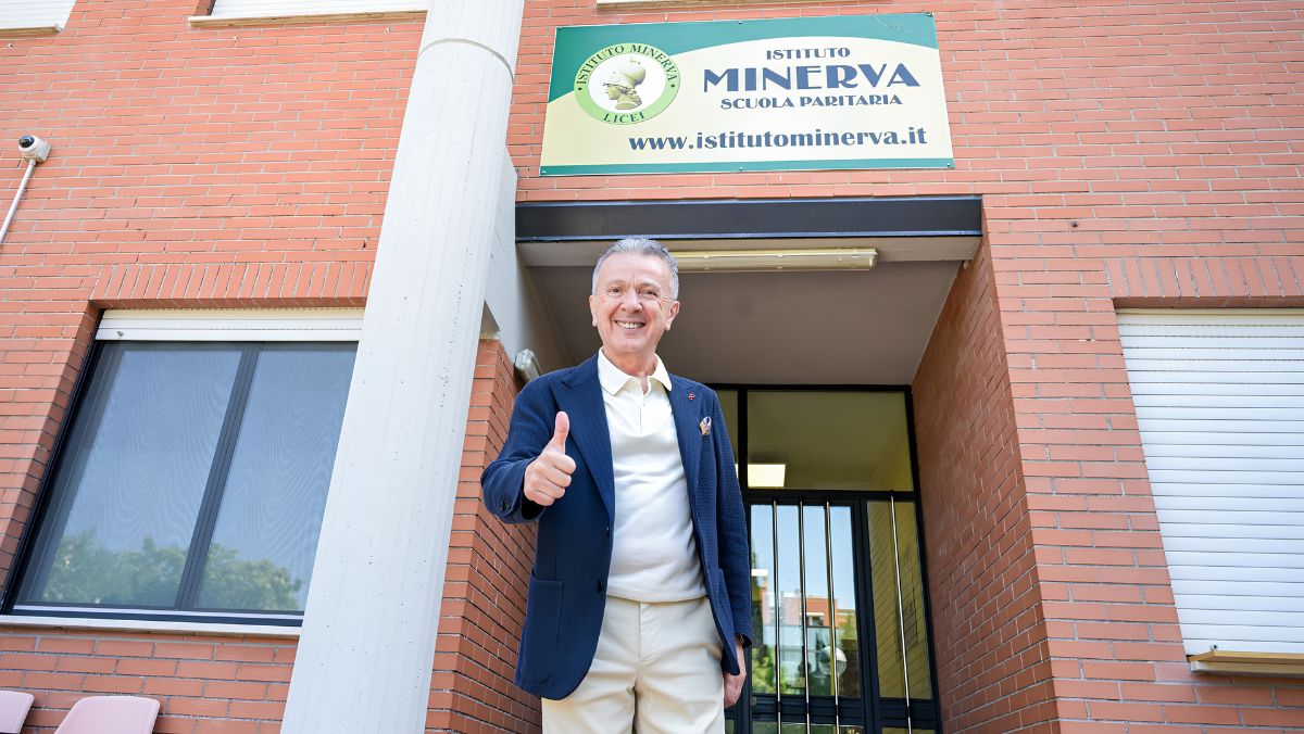 La maturità di Pupo, che ora sogna la laurea: il suo orale finisce… al pianoforte!