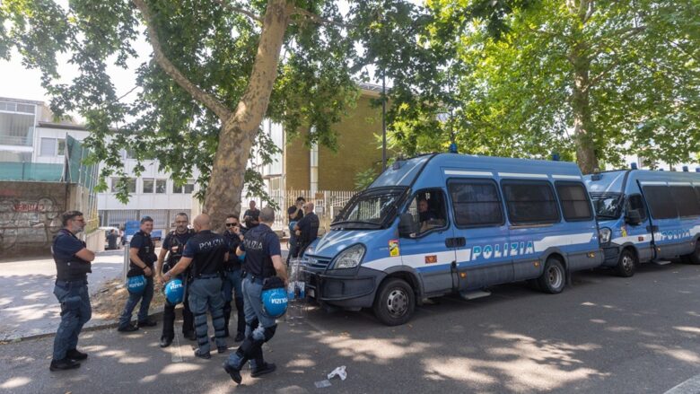 Milano, sgomberato il Socs26 e liberati gli spazi della Statale: sedici persone denunciate