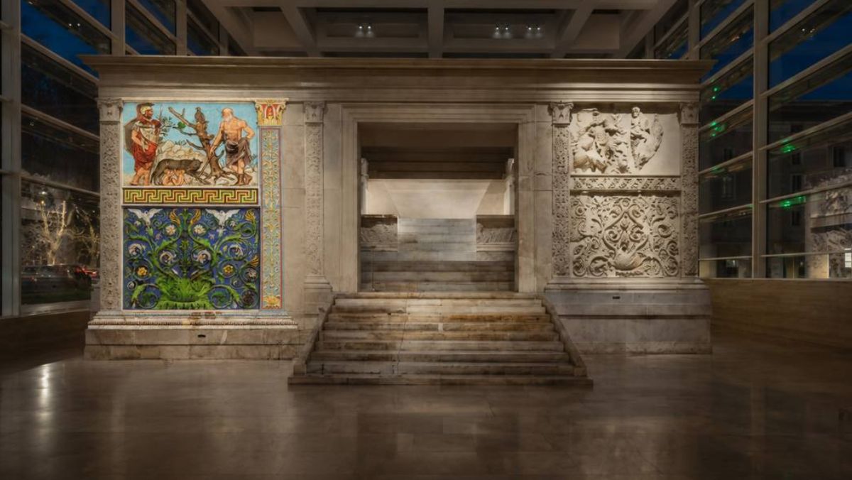 L’Ara Pacis torna a vivere tra luce, colore e tecnologia: il viaggio immersivo che riscrive la storia del monumento di Augusto