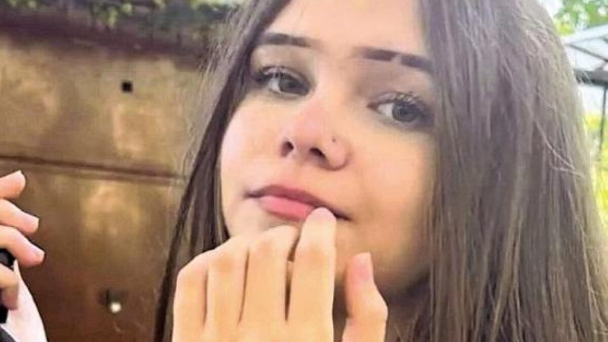Aurora Tila, la svolta: l’ex fidanzato confessa: “L’ho spinta io giù dal balcone” Aurora Tila, la svolta: l’ex fidanzato confessa: “L’ho spinta io giù dal balcone”