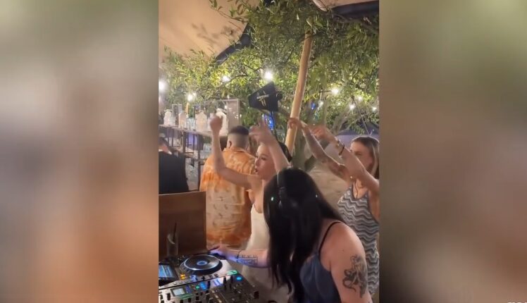 Matrimonio Aurora Ramazzotti e Goffredo Cerza, i balli scatenati al castello siciliano