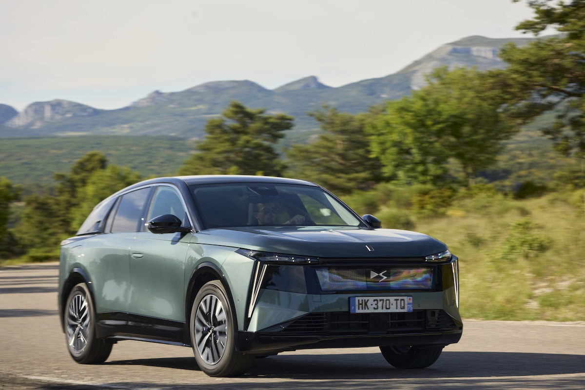 Nuova DS N°7, prezzi e autonomia del SUV francese