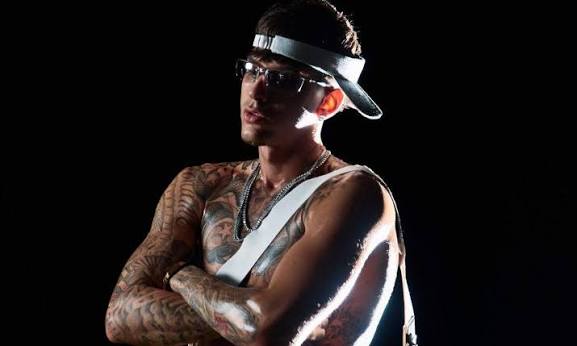 Arrestato il cantante Solø: sequestro, rapina e l’accusa choc di tortura Arrestato il cantante Solø: sequestro, rapina e l’accusa choc di tortura