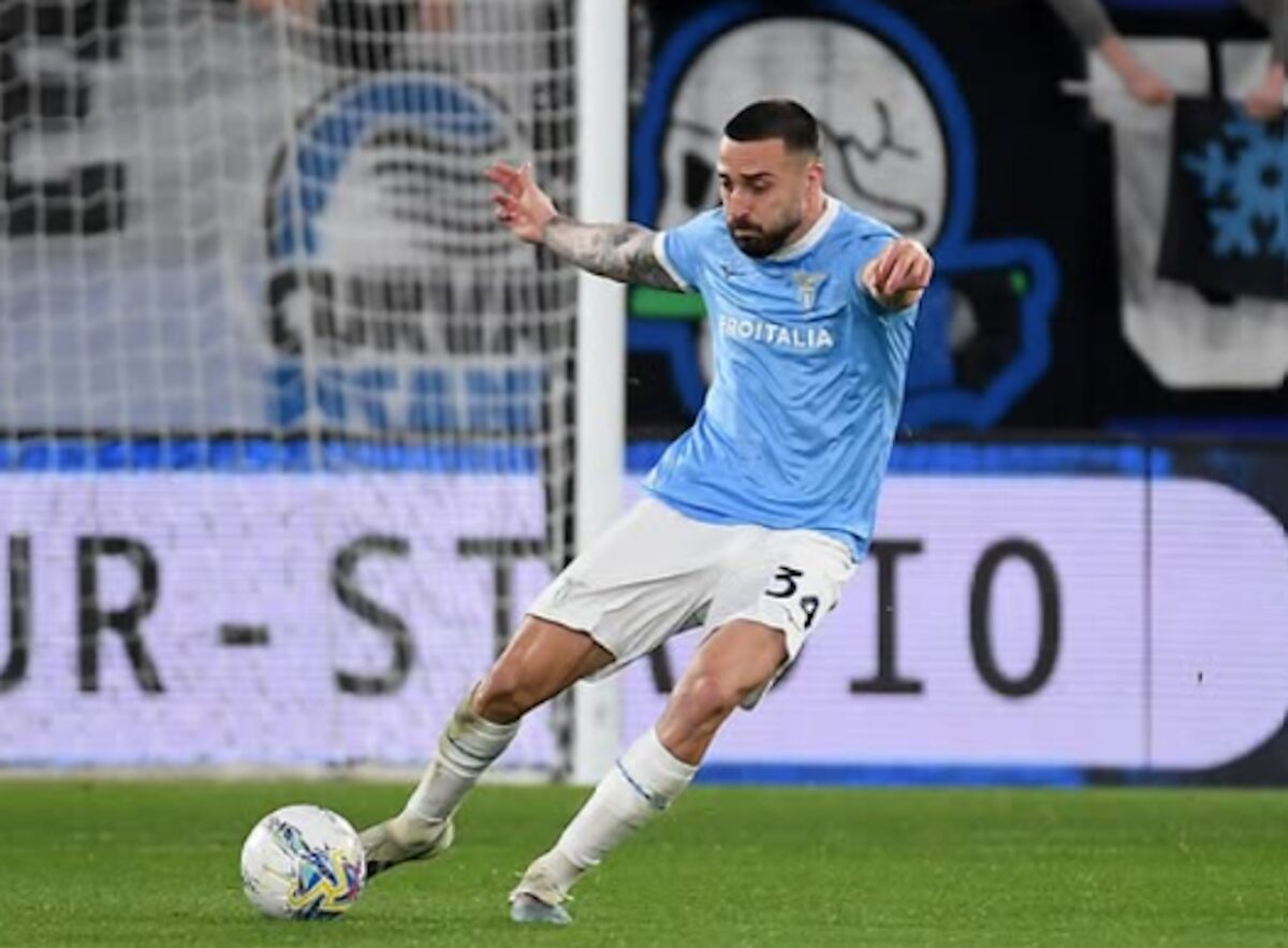 Il Milan si inserisce per Gila: sfida a Napoli e Atalanta per il difensore, chi è più avanti nella trattativa Il Milan si inserisce per Gila: sfida a Napoli e Atalanta per il difensore, chi è più avanti nella trattativa