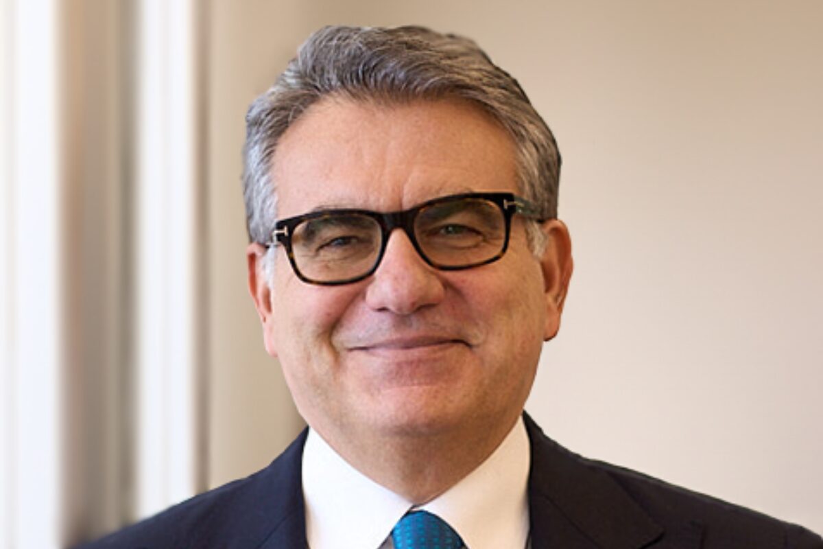 Intesa Sanpaolo, la Divisione IMI CIB accompagna le Mid & Small Cap italiane sui mercati internazionali Intesa Sanpaolo, la Divisione IMI CIB accompagna le Mid & Small Cap italiane sui mercati internazionali