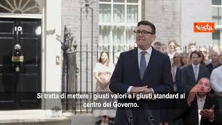 Burnham: Tra poco varcherò quella porta e per prima cosa mi occuperò dei senzatetto