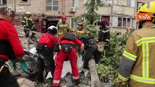 Guerra Ucraina, massiccio attacco russo su Kiev. Missili e droni colpiscono diversi palazzi
